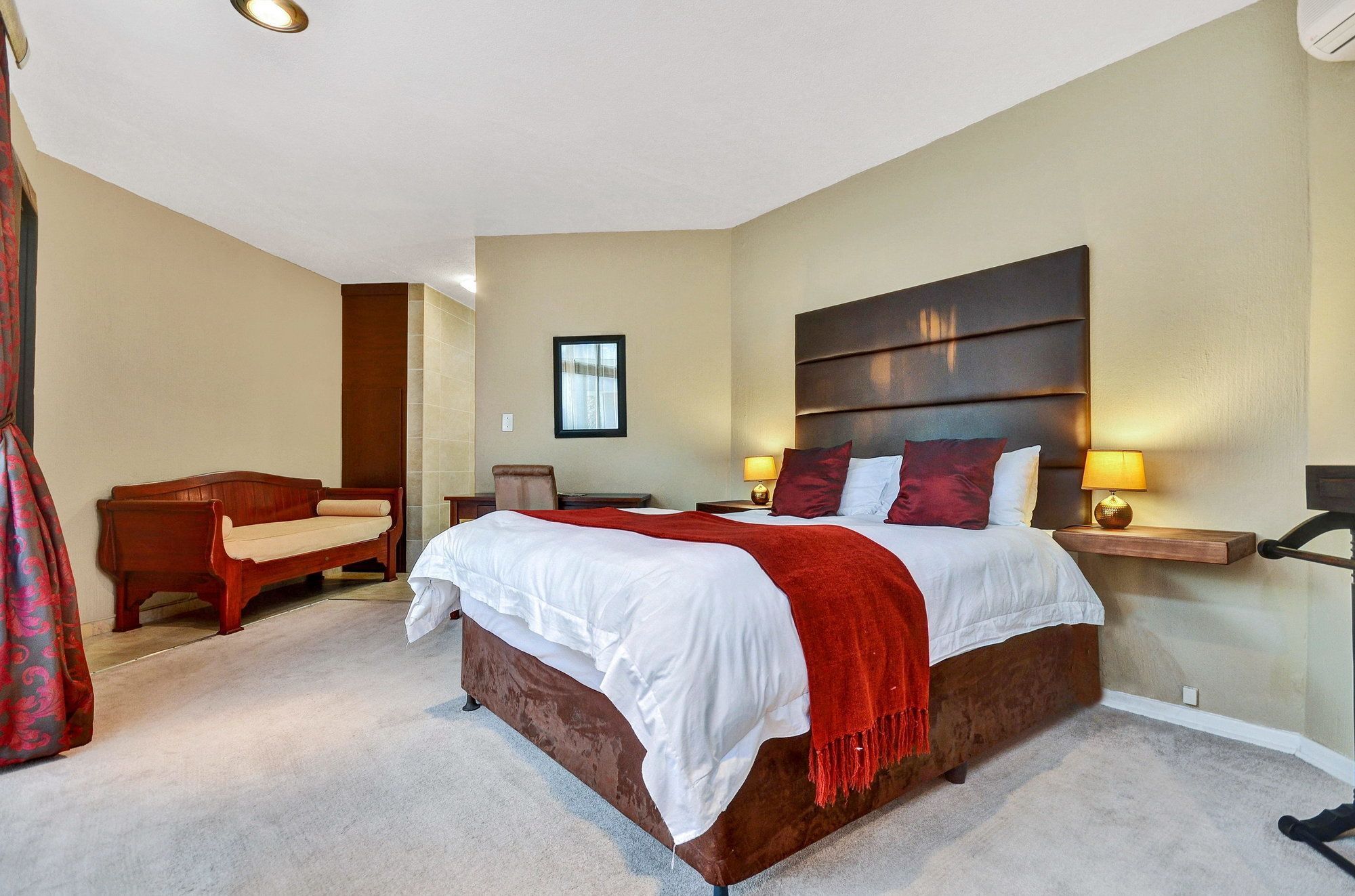 Hotel Le Petit Fillan Sandton Esterno foto